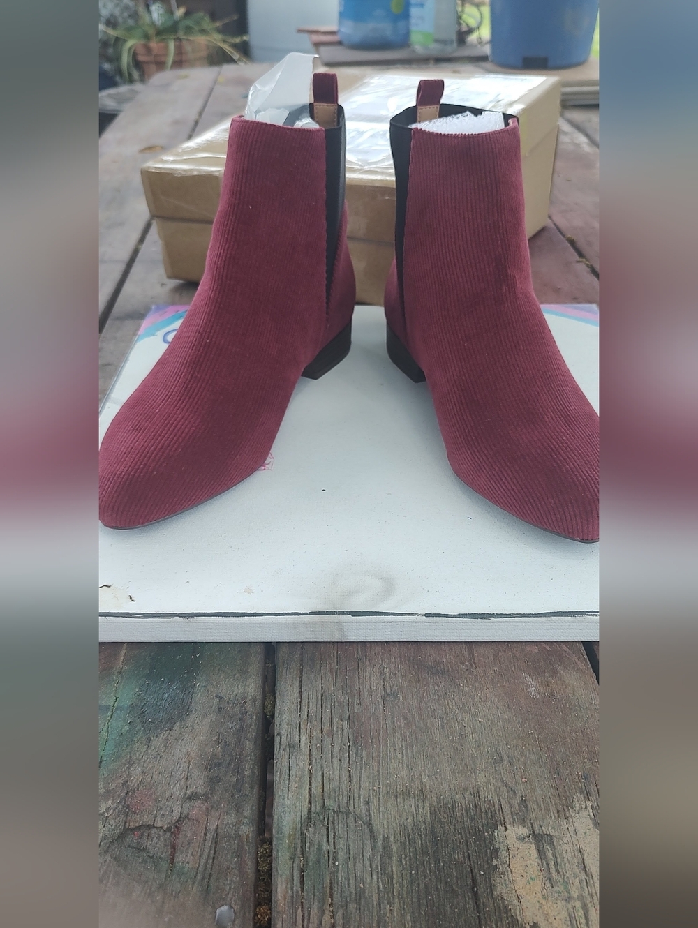 LUCKY BRAND Women's Burgundy Corduroy Chelsea Booties